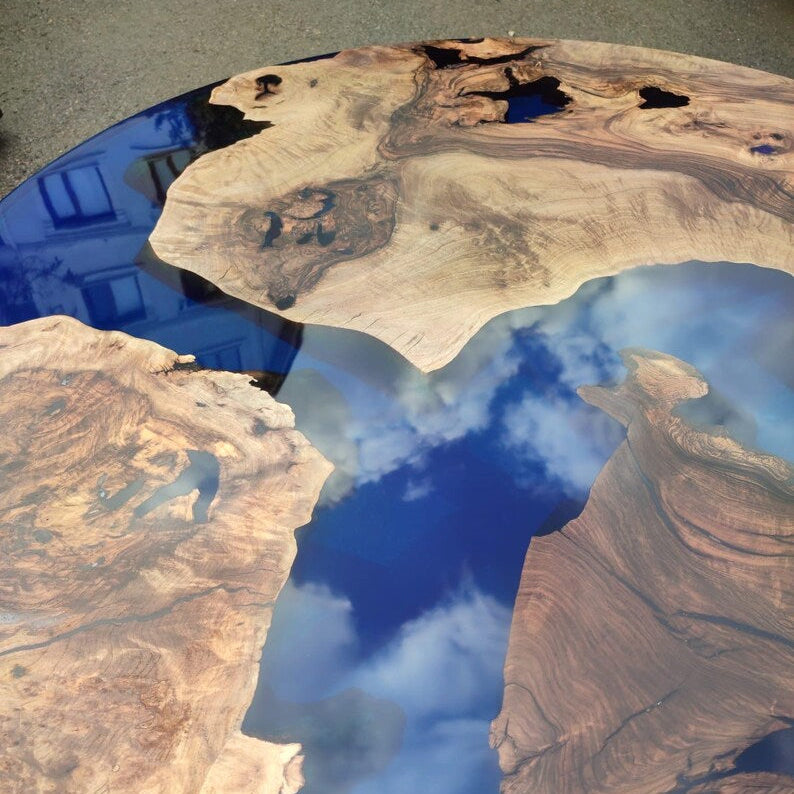 Sapphire Burl Round Dining Table